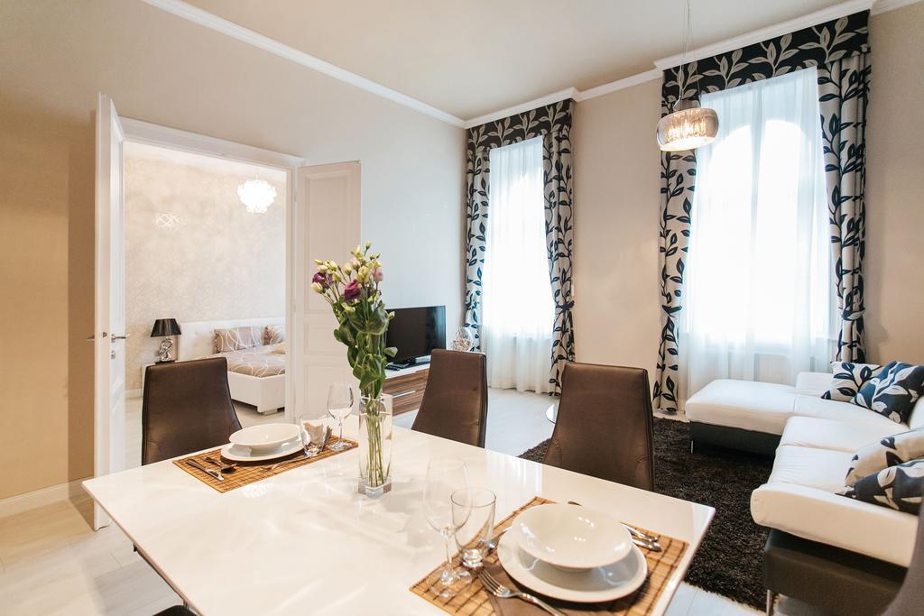 Parliment Luxury Apartment بودابست الغرفة الصورة